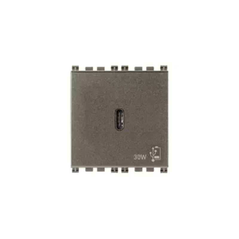 USB من النوع C بقوة 30 واط